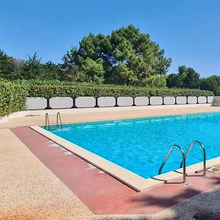 Quiet Mobile In A Family Jf383 Holiday home Les Mathes